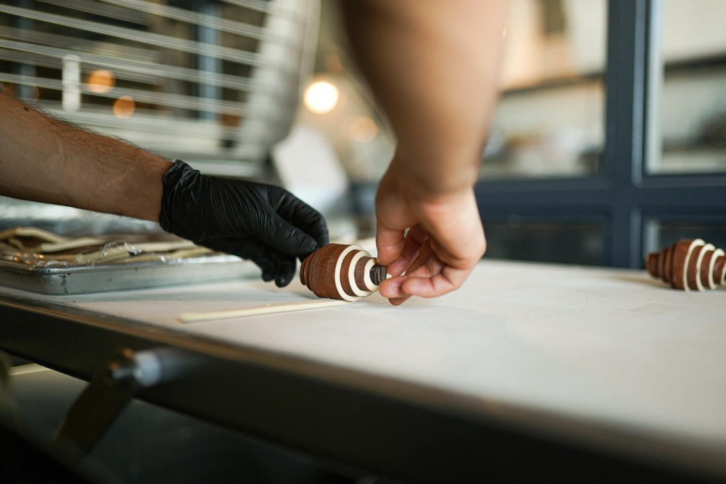 Five Easy Fondant Hacks That Guarantee Professional Finishes